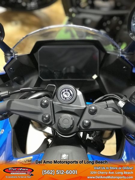 2025 Suzuki GSX-8R Image 7