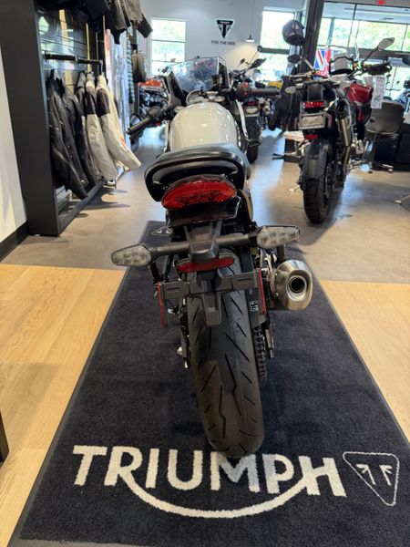 New 2026 Triumph Thruxton 400 