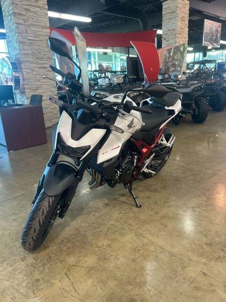 New 2025 Honda CB 750 HORNET Image 7