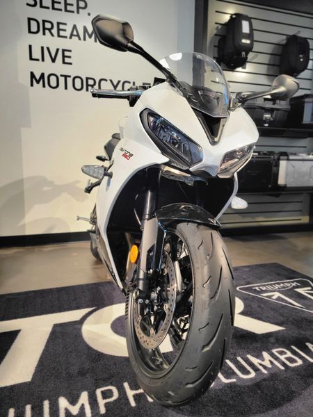 New 2025 Triumph DAYTONA 660 