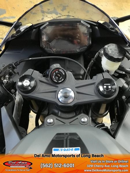 2025 Kawasaki NINJA ZX-6R ABS Image 7