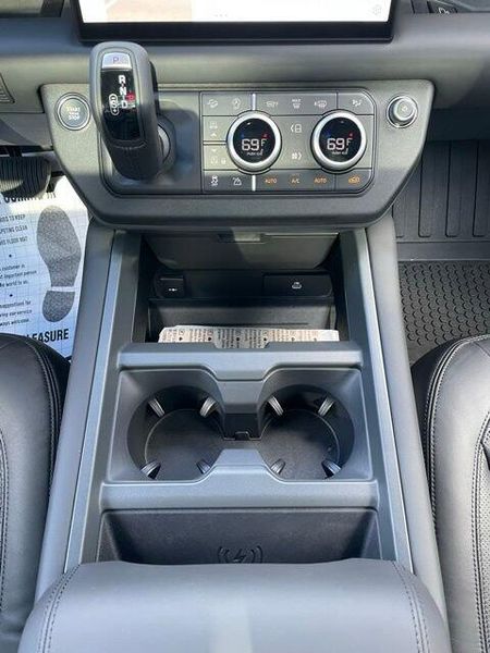 2025 Land Rover Defender S