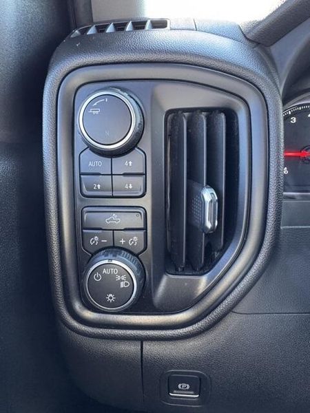Used 2021 Chevrolet Silverado 1500 Custom Trail BossImage 16