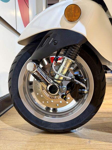 New 2026 Vespa PRIMAVERA 150 