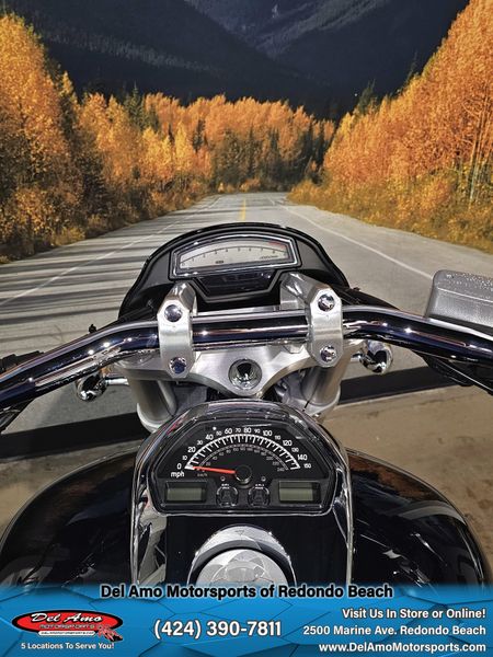 New 2025 Suzuki BOULEVARD M109R Image 4