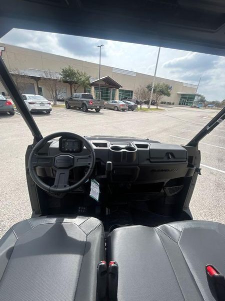 New 2026 Polaris RANGER CREW 1000 PREMIUM Image 14