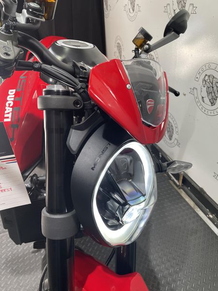 2024 Ducati MONSTER PLUS