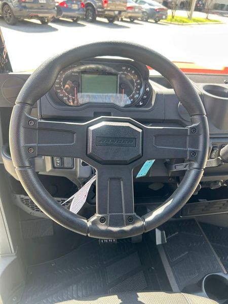 New 2026 Polaris RANGER CREW XP 1000 PREMIUM Image 14