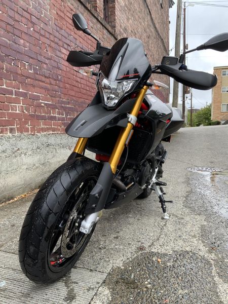 2020 Aprilia DORSODURO