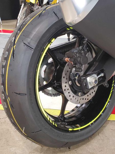 2023 Suzuki GSX-R1000R CA Image 4