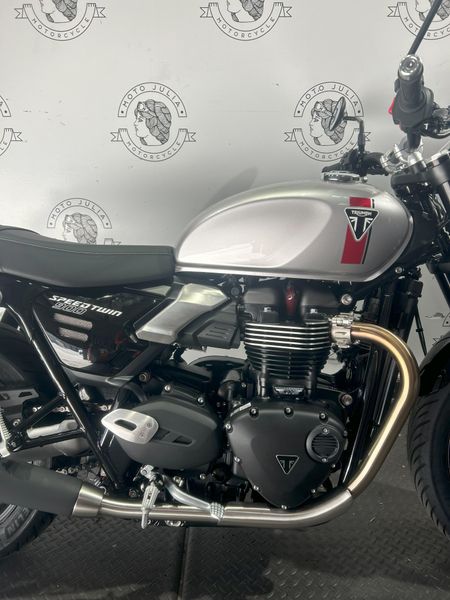 2025 Triumph SPEED TWIN 900 