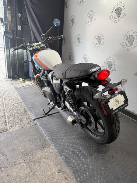 2025 Triumph SPEED TWIN 900 