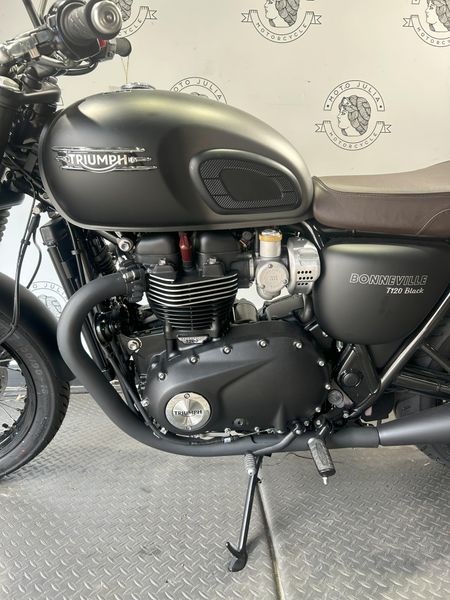 2024 Triumph BONNEVILLE T120 BLACK