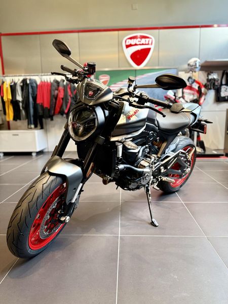 New 2026 Ducati MONSTER PLUS 