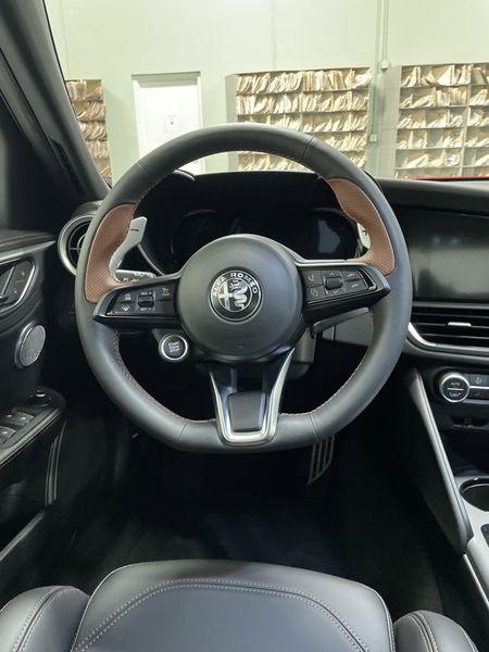 New 2025 Alfa Romeo Giulia Intensa AwdImage 12