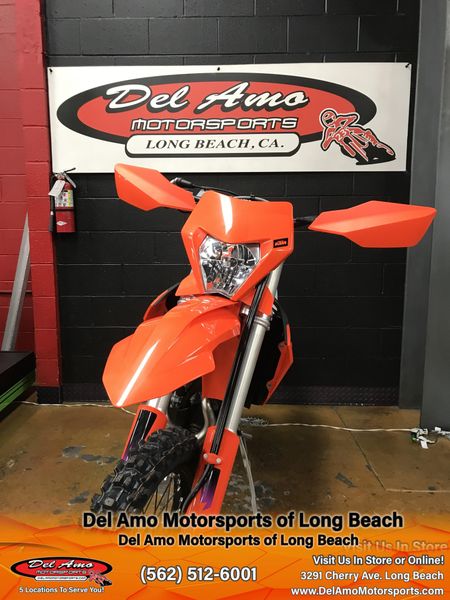 New 2024 KTM 500 XW-F Image 11
