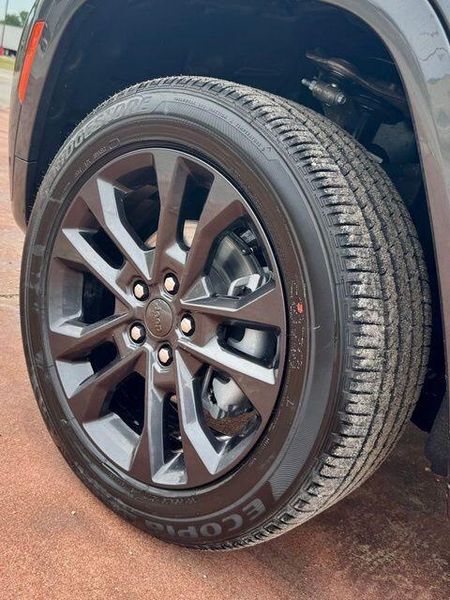 New 2026 Jeep Grand Cherokee Limited Reserve 4x4Image 19