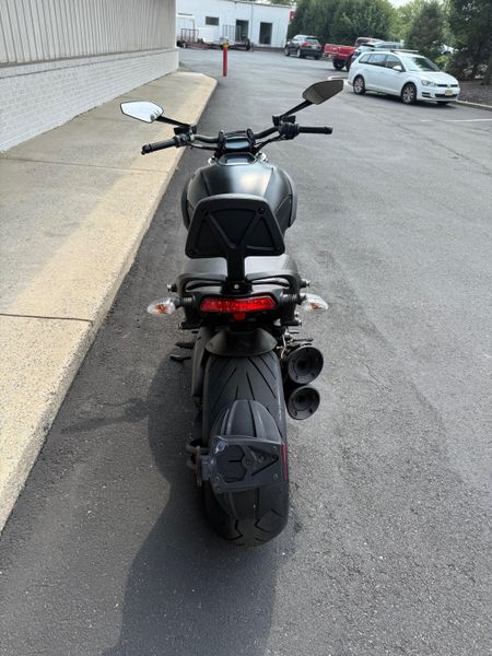 2015 Ducati DiavelImage 4