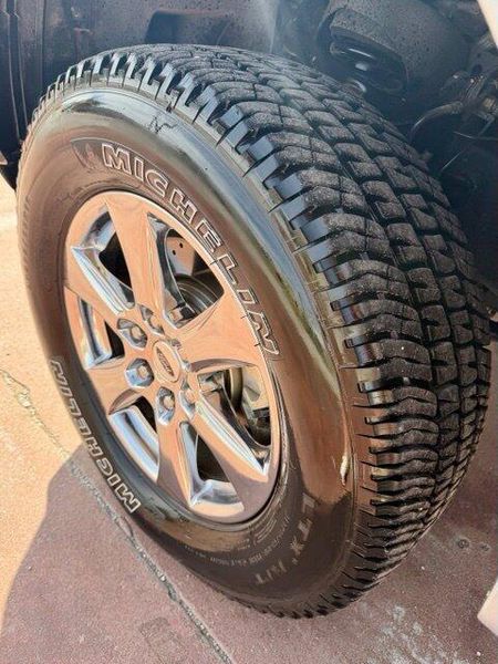 Used 2019 Ford F-150 LariatImage 18