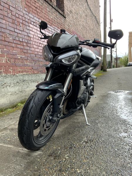 2022 Triumph STREET TRIPLE RS