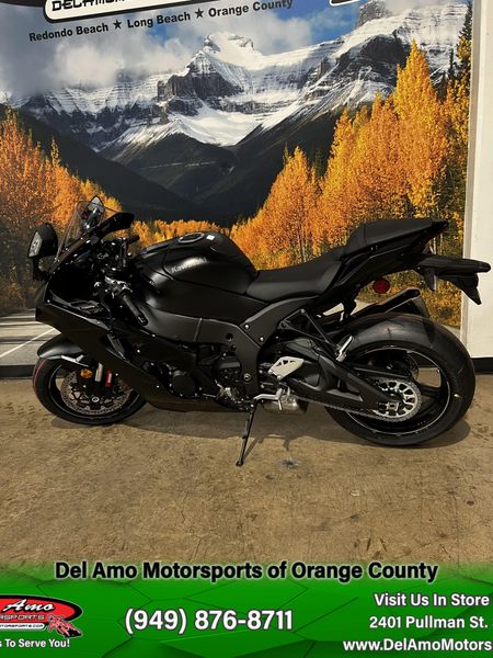 2025 Kawasaki NINJA ZX-10R ABS Image 1