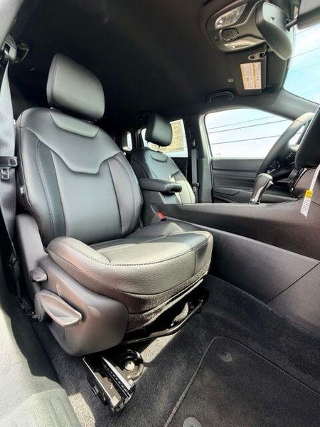 New 2026 Jeep Compass Limited Altitude 4x4Image 14