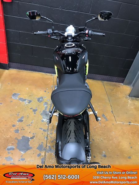 2024 Triumph TRIDENT 660  in a MATTE JET BLACK/MATTE SILVER ICE exterior color. Del Amo Motorsports of Long Beach (562) 362-3160 delamomotorsports.com 