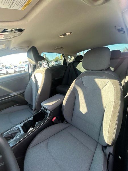 Used 2025 Kia K4 LXSImage 10