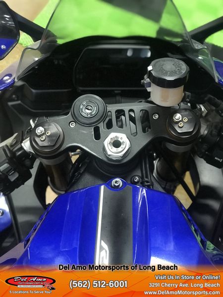 2018 Yamaha YZF-R1Image 6