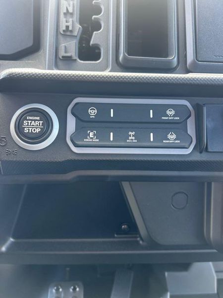 New 2026 Can-Am DEFENDER MAX XT HD11 Image 14