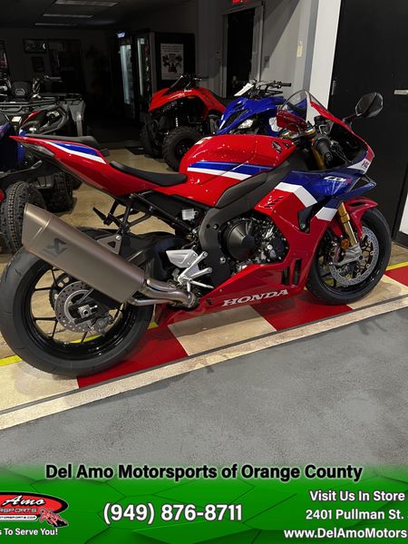 2025 Honda CBR1000RR-R FIREBLADE SPImage 5