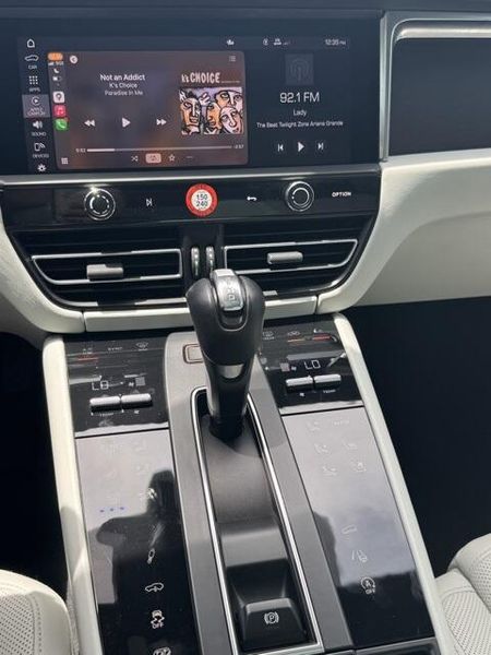 2022 Porsche Macan GTSImage 19
