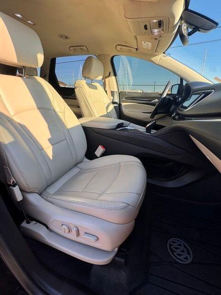 Used 2019 Buick Enclave EssenceImage 15