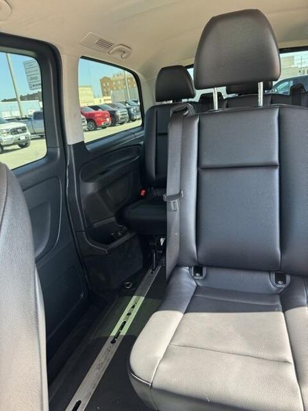 Used 2019 Mercedes-Benz Metris PassengerImage 12