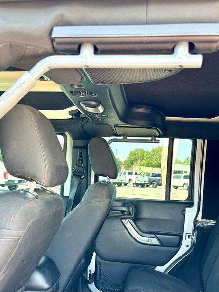 Used 2016 Jeep Wrangler Unlimited SportImage 19