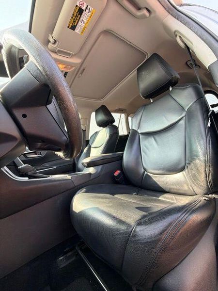 Used 2019 Toyota RAV4 XLEImage 8