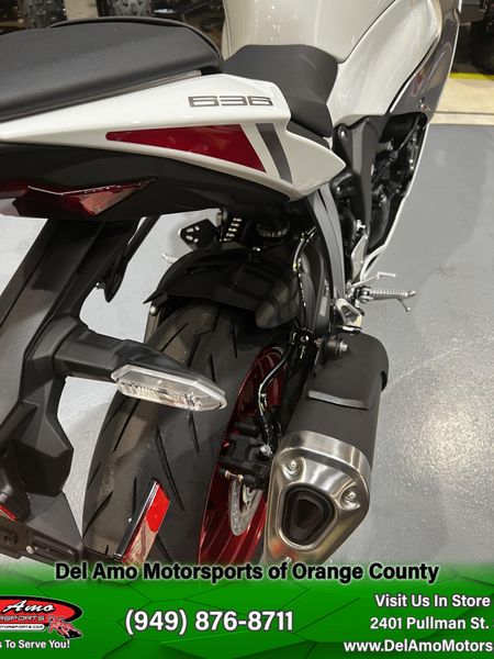 2025 Kawasaki NINJA ZX-6R ABS Image 7