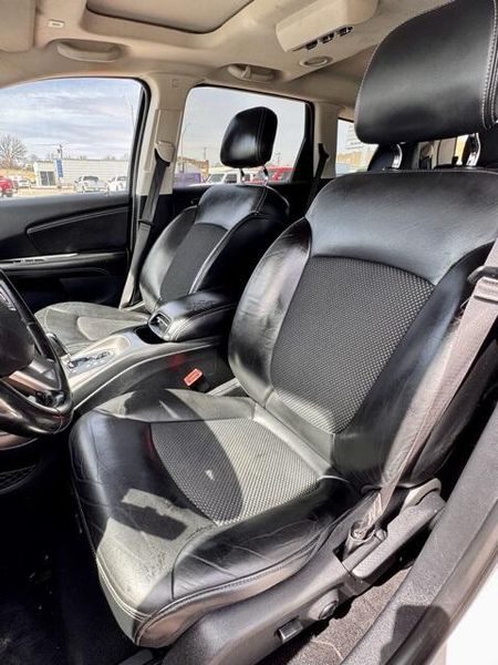 Used 2020 Dodge Journey CrossroadImage 8