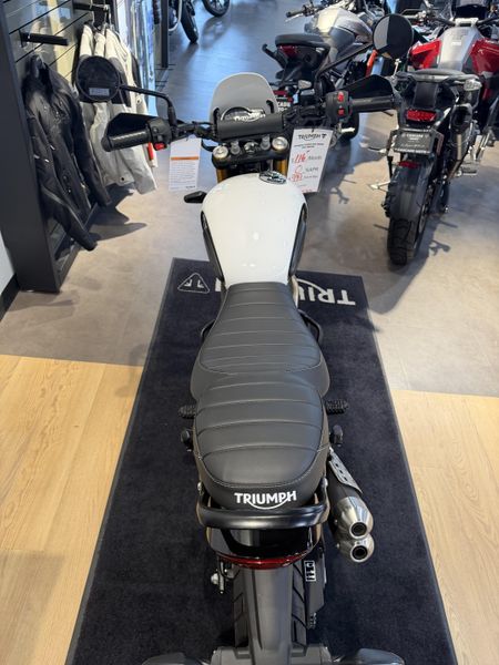 2026 Triumph Scrambler 400 XC
