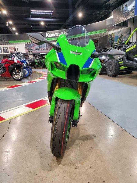 Used 2024 Kawasaki NINJA ZX 10R ABS KRT EDITION Image 3