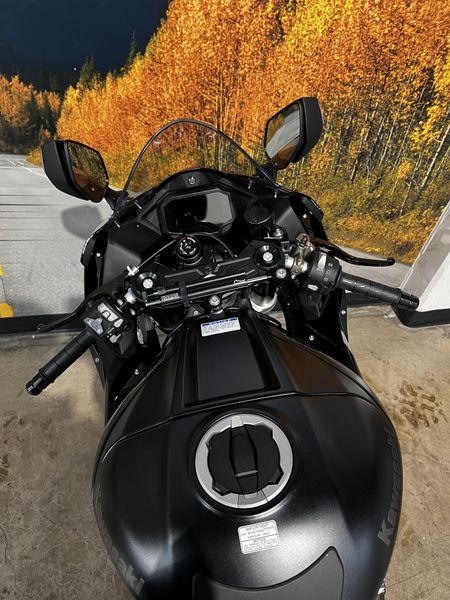 New 2025 Kawasaki NINJA ZX-10R Image 8