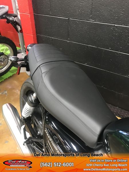 2024 Triumph SPEED TWIN 900  in a COMPETITION GREEN/PHANTOM BLACK exterior color. Del Amo Motorsports of Long Beach (562) 362-3160 delamomotorsports.com 