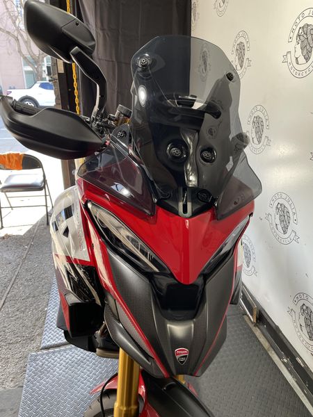 2023 Ducati V4 PIKES PEAK