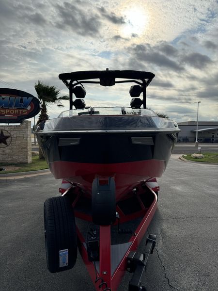 2025 MALIBU WAKESETTER 25 LSV Image 3