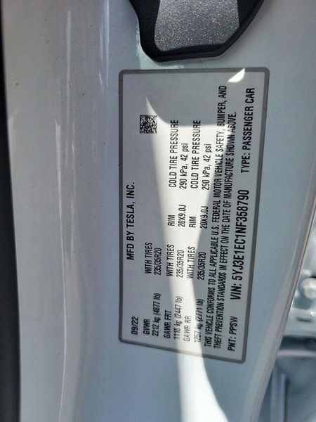 2022 Tesla Model 3 Performance photo 24