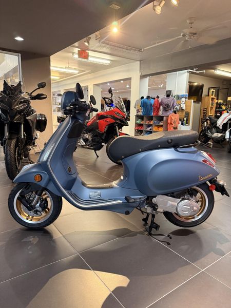 New 2026 Vespa PRIMAVERA 50 OFFICINA 