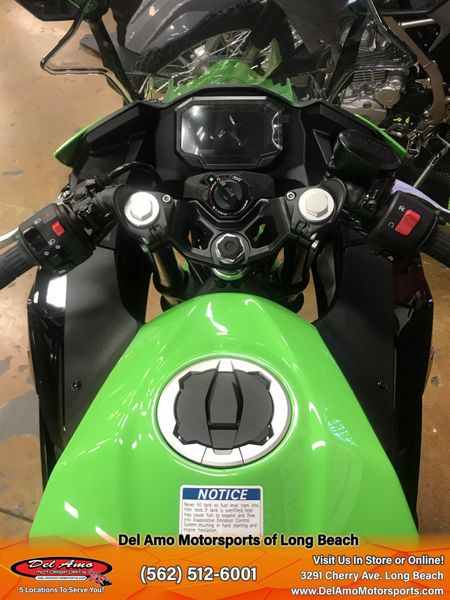 2024 Kawasaki NINJA 500 KRT EDITION SE ABSImage 7