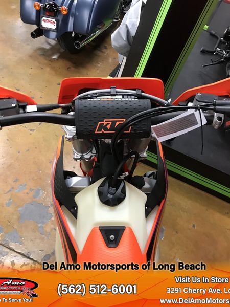 2024 KTM 500 XW-F  in a ORANGE exterior color. Del Amo Motorsports of Long Beach (562) 362-3160 delamomotorsports.com 