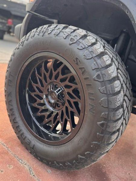 Used 2025 Jeep Wrangler Sport SImage 16