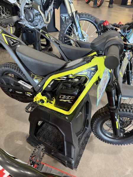 New 2026 Triumph Oset 12 MX 